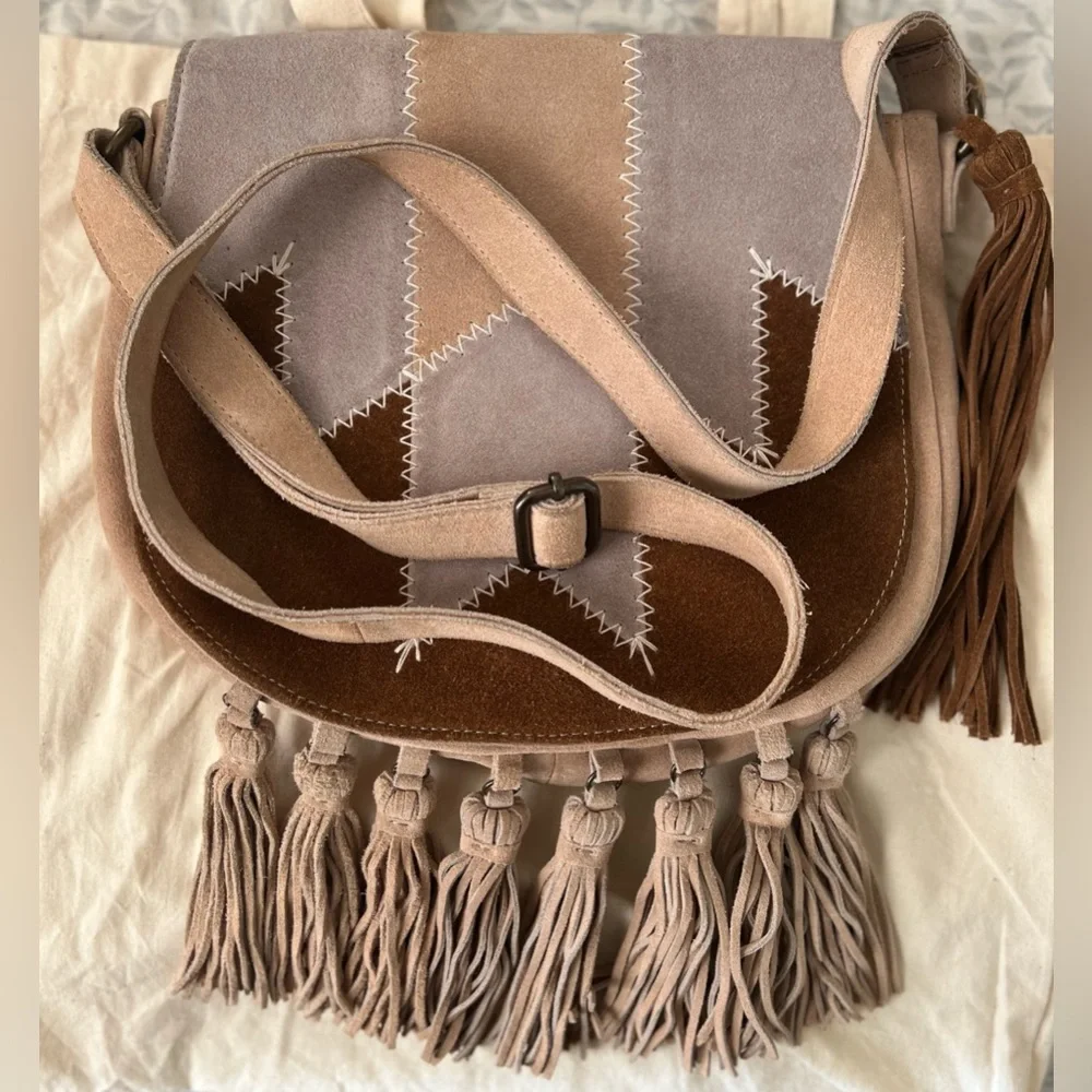 Spell & The Gypsy Collective Zephyr Patchwork Saddle Bag. - Picture 9 of 16